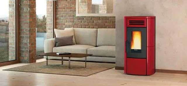 Pelletofen Extraflame Evolution Line Terry Plus mit 12,1 kW - Verkleidung: weiß