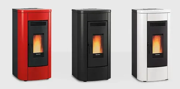 Pelletofen Extraflame Klaudia 5.0 Evo mit 8 kW - Verkleidung: schwarz