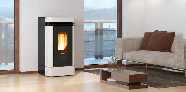 Pelletofen Extraflame Lucia.16 mit 12 kW - Verkleidung: weiß