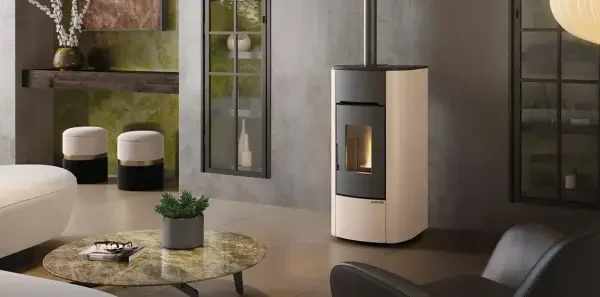 Pelletofen Extraflame Prestige Line Angelica Plus mit 8 kW - Verkleidung: bordeaux